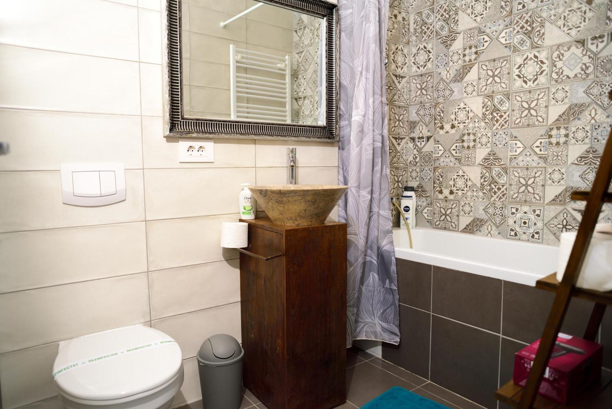 Mirvana Apartments Metheor Executive Suite تيميشورا المظهر الخارجي الصورة