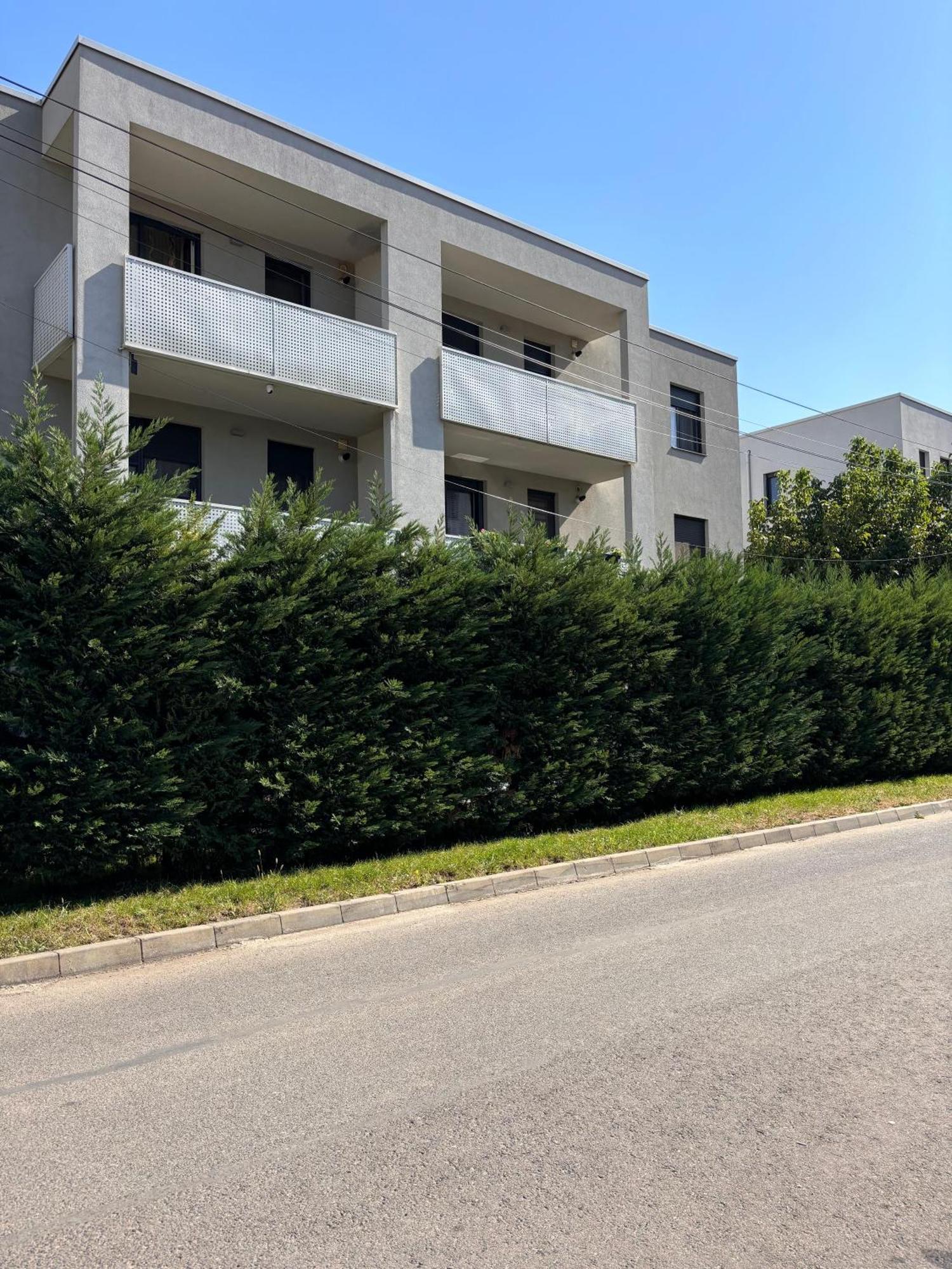 Mirvana Apartments Metheor Executive Suite تيميشورا المظهر الخارجي الصورة