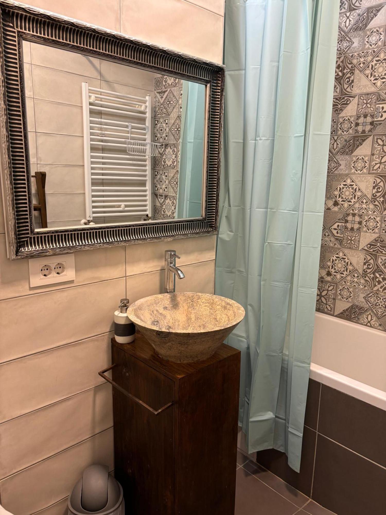 Mirvana Apartments Metheor Executive Suite تيميشورا المظهر الخارجي الصورة
